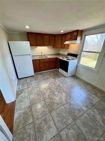 409 S 5th Street, Festus, MO 63028