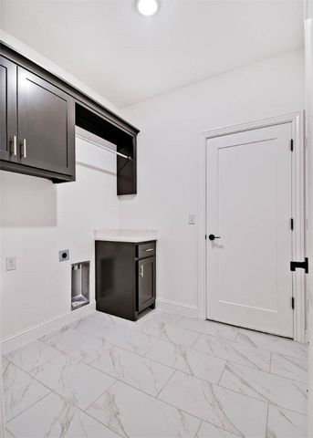 1 Glemsford Drive, Bella Vista, AR 72714