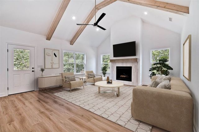 1 Glemsford Drive, Bella Vista, AR 72714