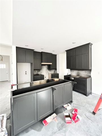 1 Glemsford Drive, Bella Vista, AR 72714