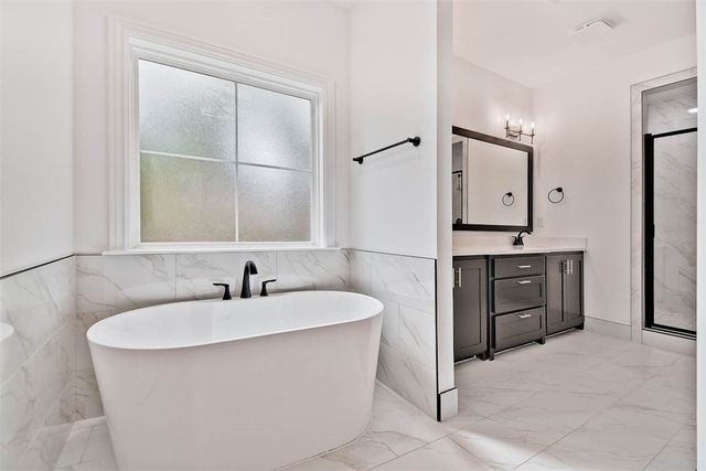 1 Glemsford Drive, Bella Vista, AR 72714