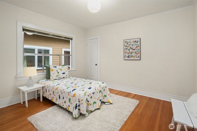 6813 17th Avenue NE, Seattle, WA 98115