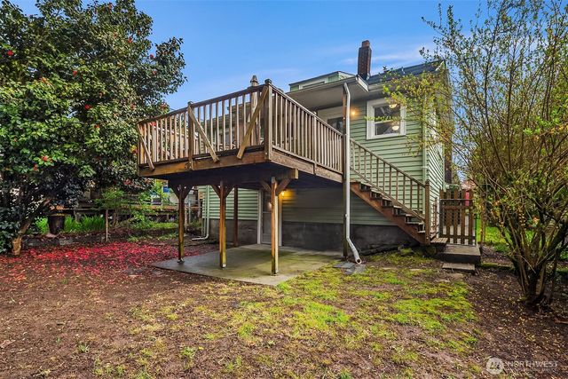 6813 17th Avenue NE, Seattle, WA 98115