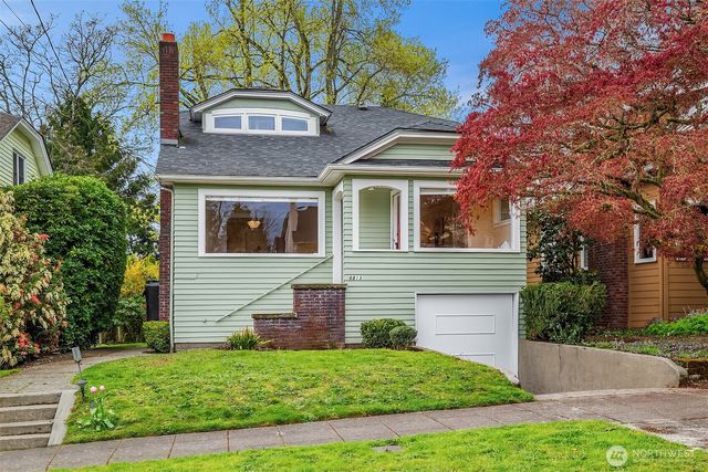 6813 17th Avenue NE, Seattle, WA 98115