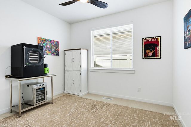 5485 N Patimos Ave, Meridian, ID 83646