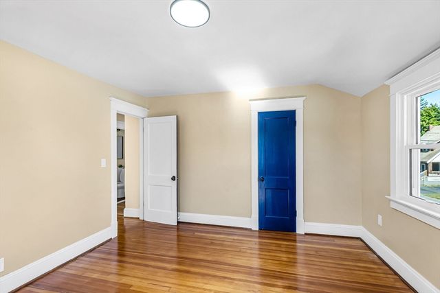 52 Eldridge St, Springfield, MA 01108