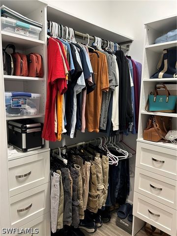 690 Wilson BLVD S, Naples, FL 34117