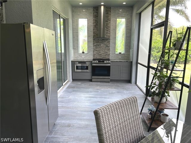 690 Wilson BLVD S, Naples, FL 34117