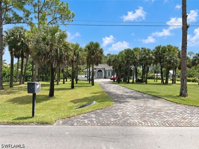 690 Wilson BLVD S, Naples, FL 34117