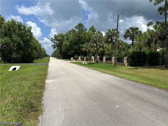 690 Wilson BLVD S, Naples, FL 34117