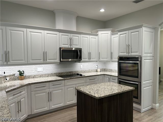 690 Wilson BLVD S, Naples, FL 34117