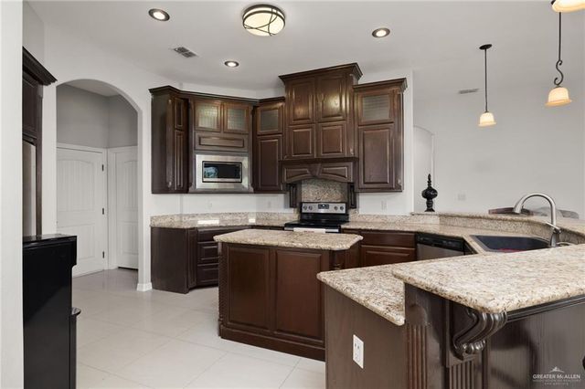 1120 W Malone Drive, Progreso, TX 78579
