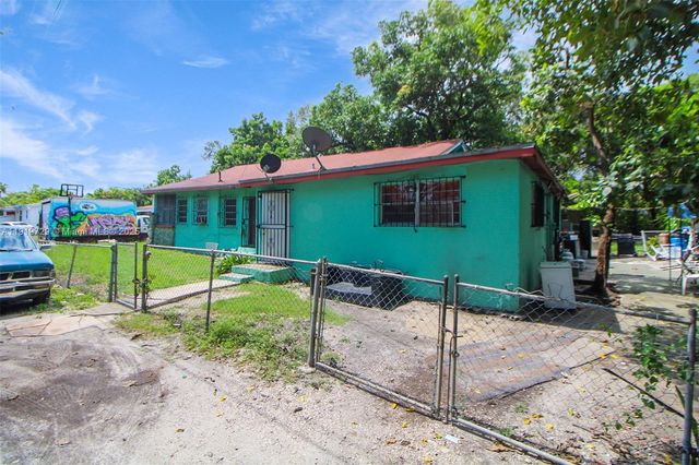 105 NW 58th St, Miami, FL 33127