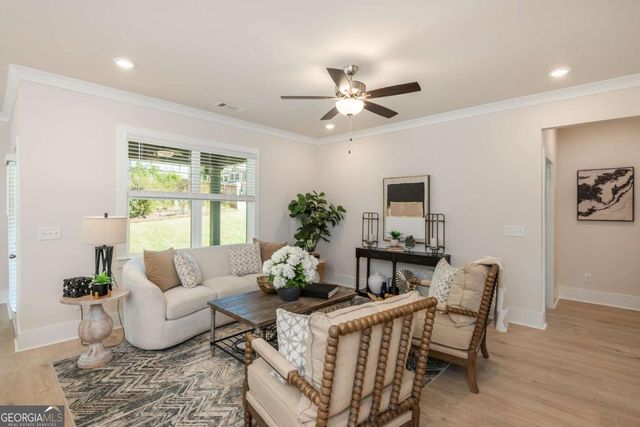 5587 Overview Drive, Flowery Branch, GA 30542