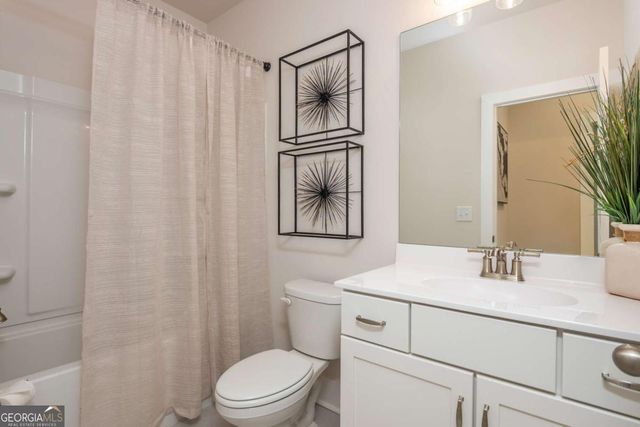 5587 Overview Drive, Flowery Branch, GA 30542