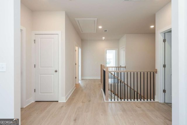 5587 Overview Drive, Flowery Branch, GA 30542