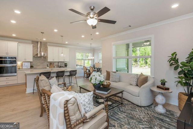 5587 Overview Drive, Flowery Branch, GA 30542