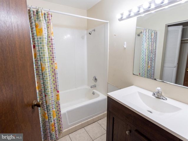 768 LEWISBERRY RD, New Cumberland, PA 17070