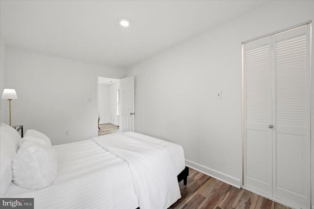 32 PARNASSUS RD, Linden, VA 22642