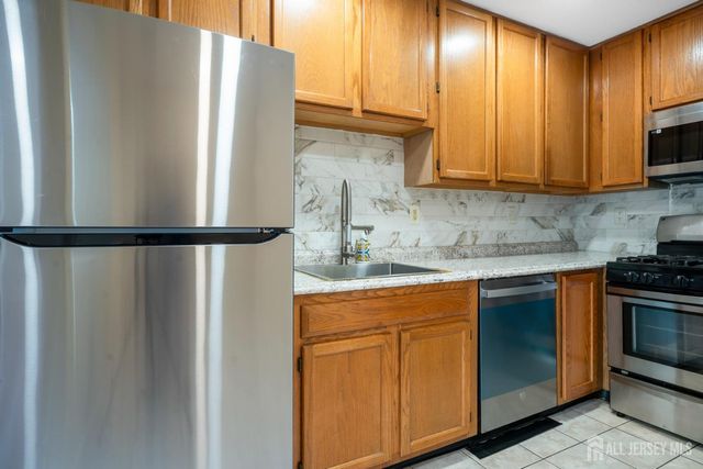4410 Birchwood Court, North Brunswick, NJ 08902