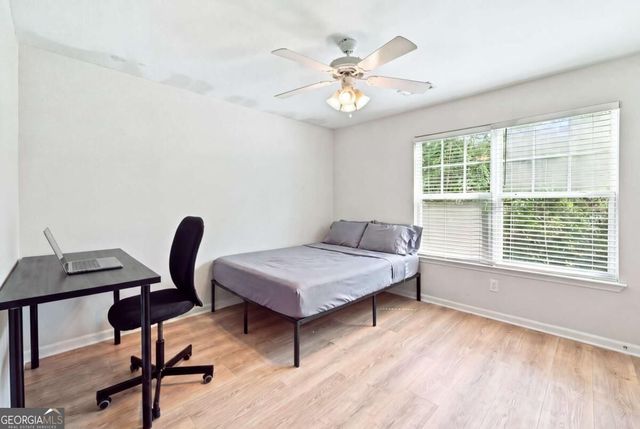 1035 Barnett Shoals Road 452, Athens, GA 30605