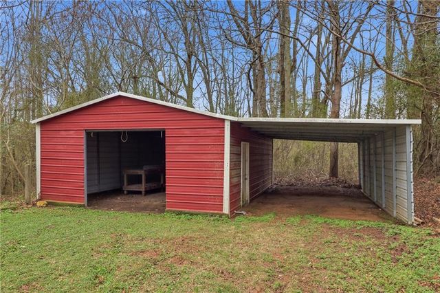 1441 S 100 Highway, Bowdon, GA 30108