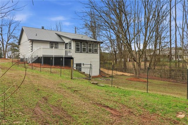 1441 S 100 Highway, Bowdon, GA 30108