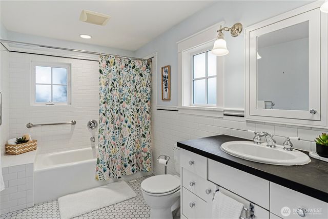 762 29th Street, Port Townsend, WA 98368