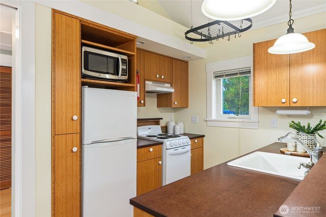 762 29th Street, Port Townsend, WA 98368