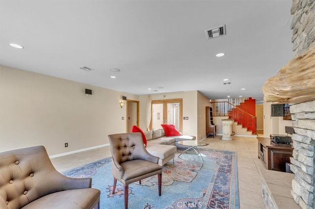 9824 Baden Avenue, Chatsworth, CA 91311