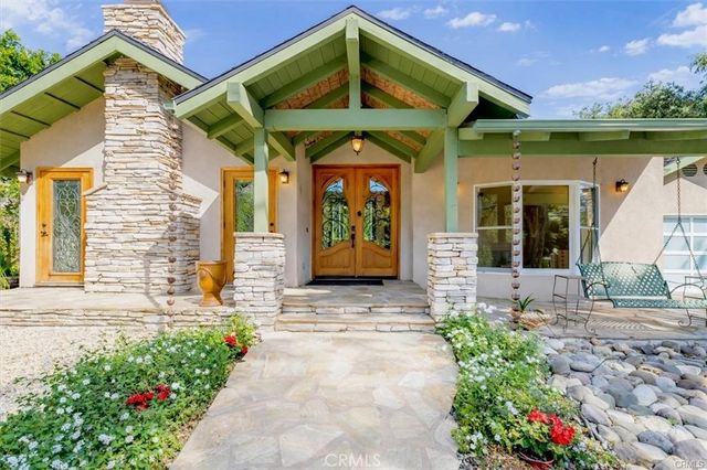 9824 Baden Avenue, Chatsworth, CA 91311