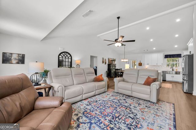 268 Park Place Drive, Lavonia, GA 30553