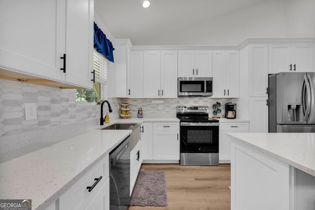 268 Park Place Drive, Lavonia, GA 30553