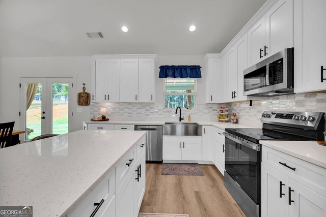 268 Park Place Drive, Lavonia, GA 30553