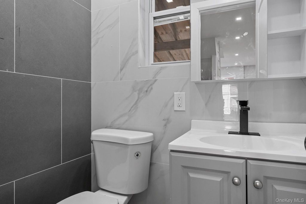 4 Crosby Avenue, Brooklyn, NY 11207 — photo 4