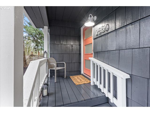 2550 JOLIE POINTE Rd, West Linn, OR 97068