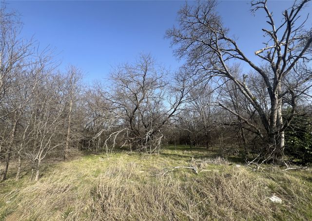 13700 Gholson Road, Gholson, TX 76705