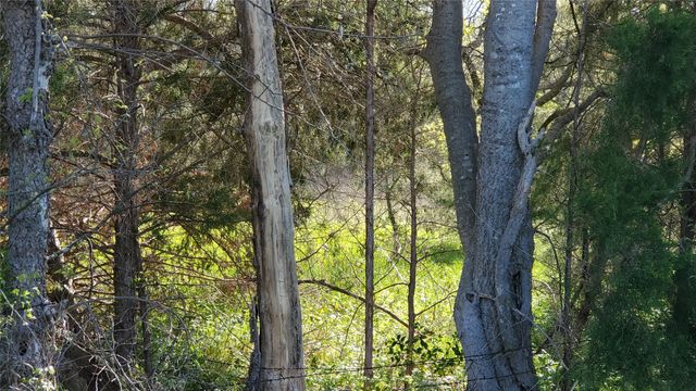 13700 Gholson Road, Gholson, TX 76705