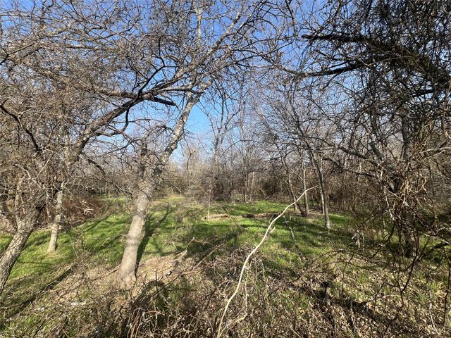 13700 Gholson Road, Gholson, TX 76705