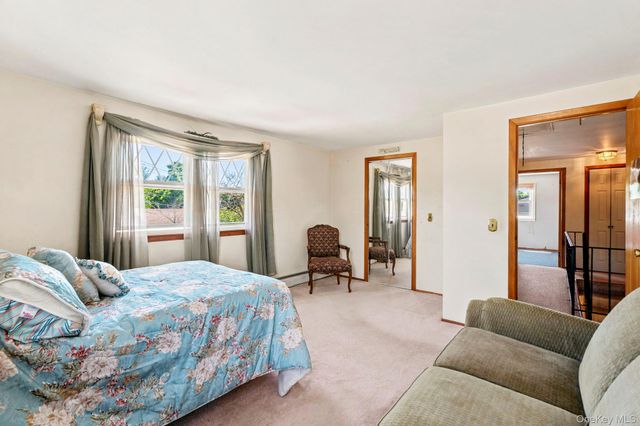 216 Gardner Avenue, Jericho, NY 11753