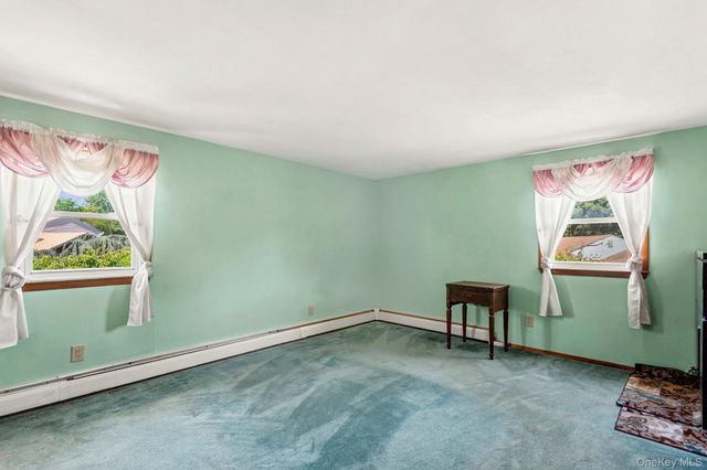 216 Gardner Avenue, Jericho, NY 11753