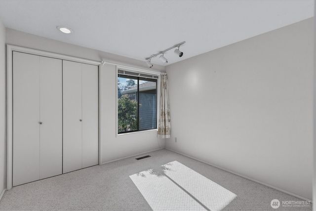 5633 Finch Drive, Longview, WA 98632