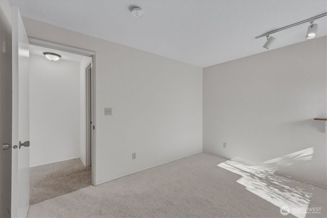 5633 Finch Drive, Longview, WA 98632