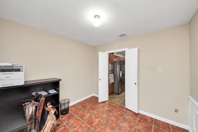 902 Old Mill Lane, Houston, TX 77073