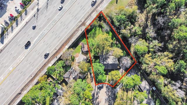 902 Old Mill Lane, Houston, TX 77073
