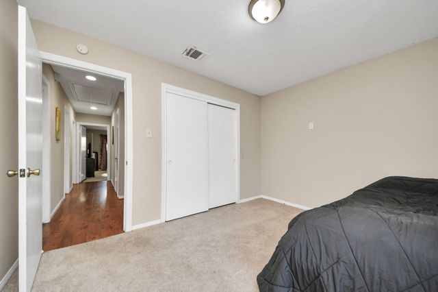 902 Old Mill Lane, Houston, TX 77073