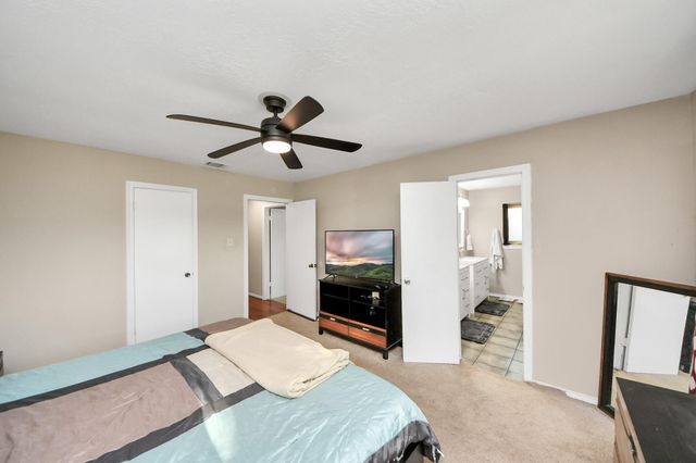 902 Old Mill Lane, Houston, TX 77073