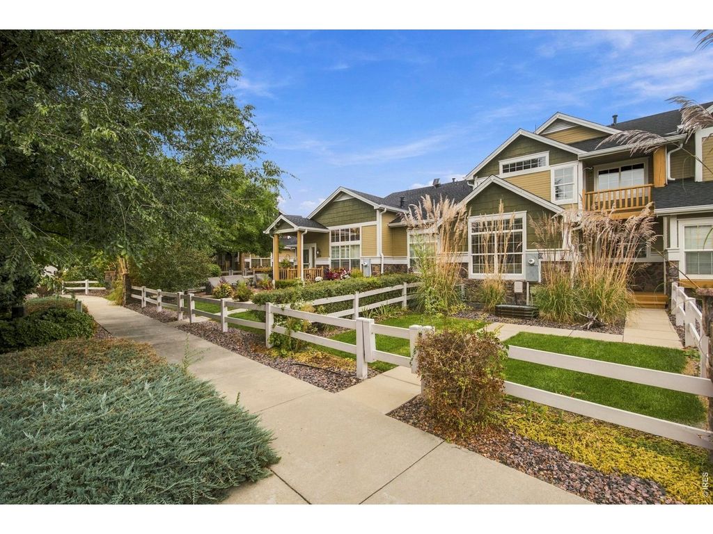 114 Bayside Cir, Windsor, CO 80550