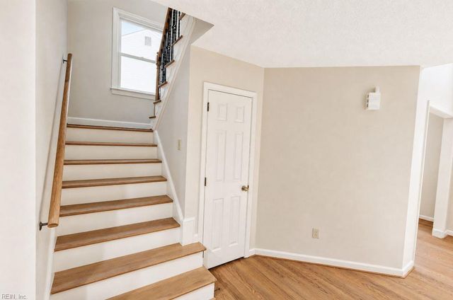 208 Silver Fox TRCE, Yorktown, VA 23693