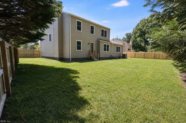 208 Silver Fox TRCE, Yorktown, VA 23693